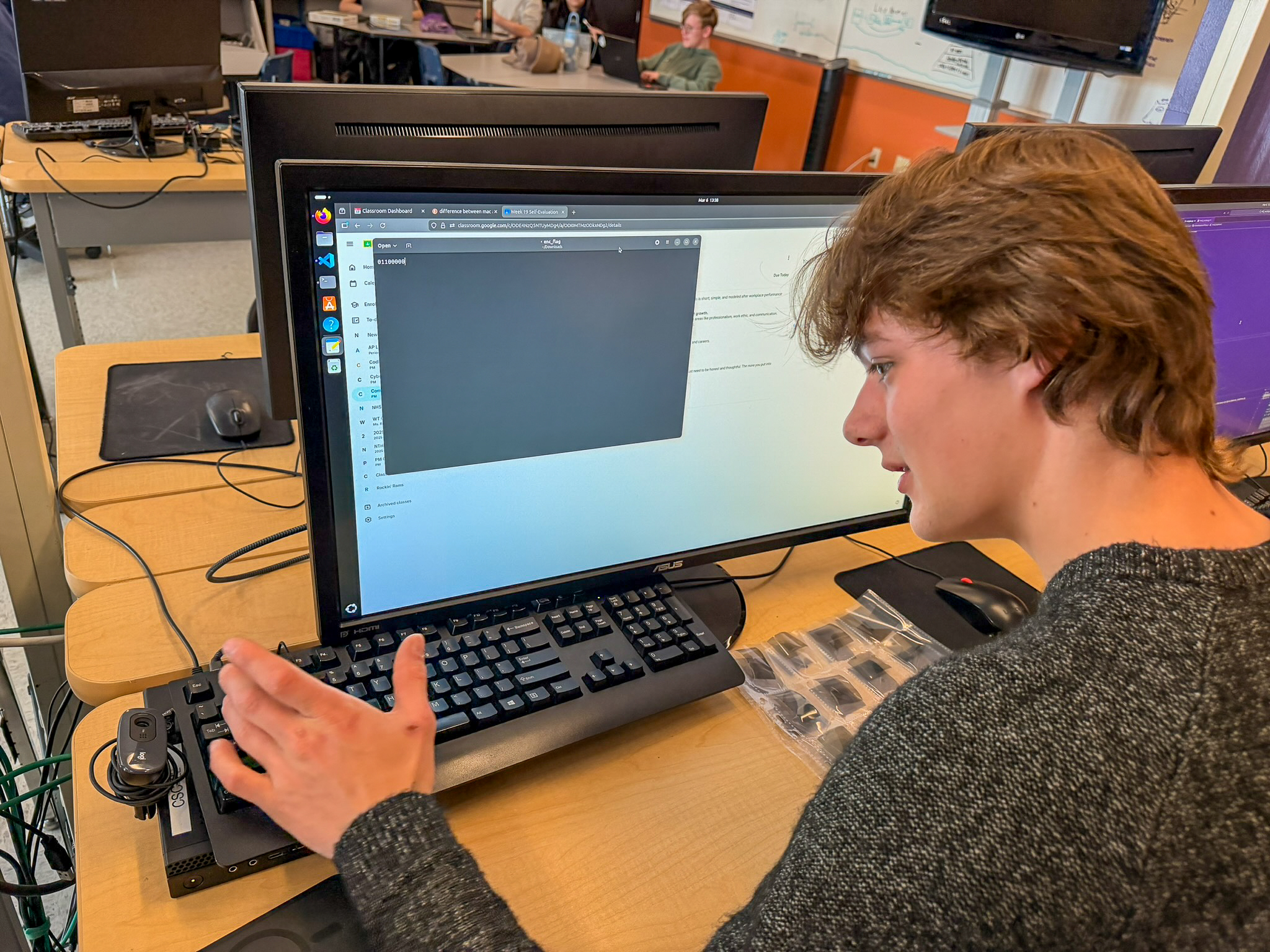 CubCode session in the classroom